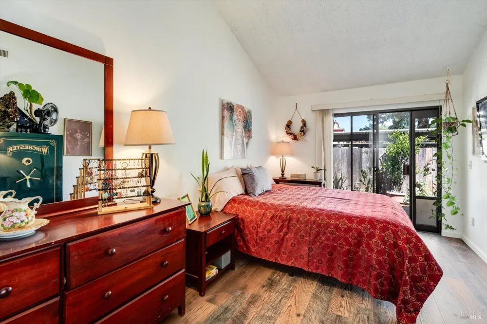 6 Redwood Court ##6 Santa Rosa, CA 95409