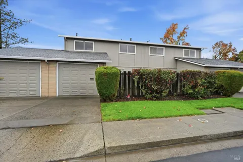1633 Montana Vista Street