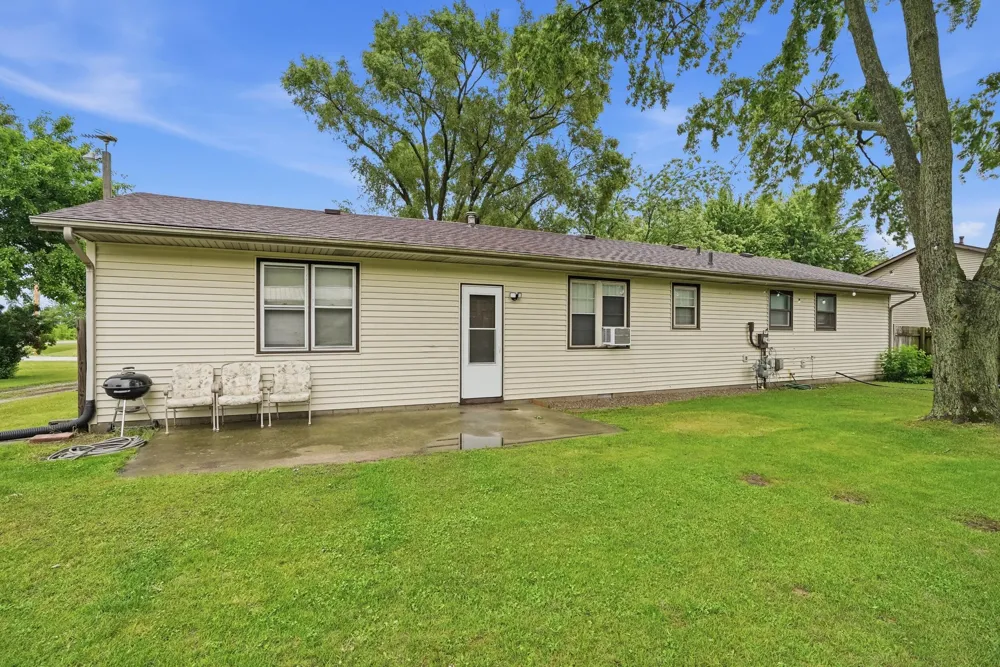 9978 388 W Lake Village, IN 46349