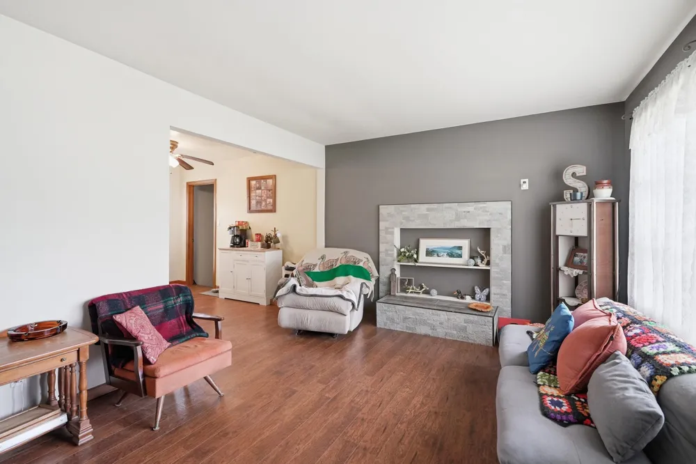 9978 388 W Lake Village, IN 46349