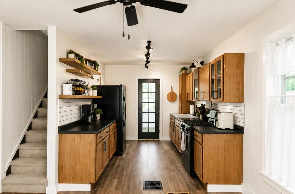 208 Ardmore Avenue La Porte, IN 46350