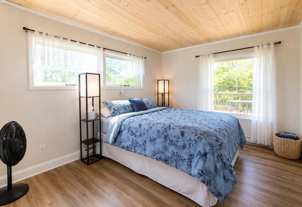 208 Ardmore Avenue La Porte, IN 46350