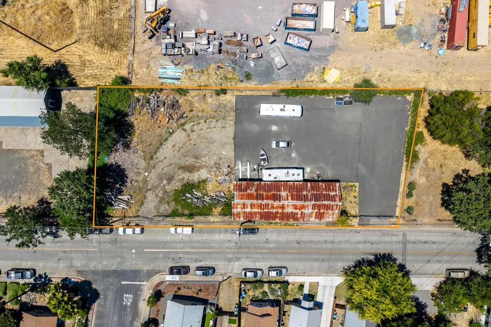 122 Leslie Street Ukiah, CA 95482