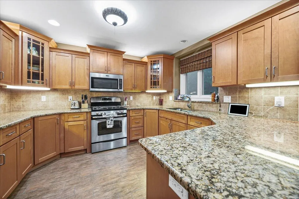 8751 Bridgewater Court Crown Point, IN 46307