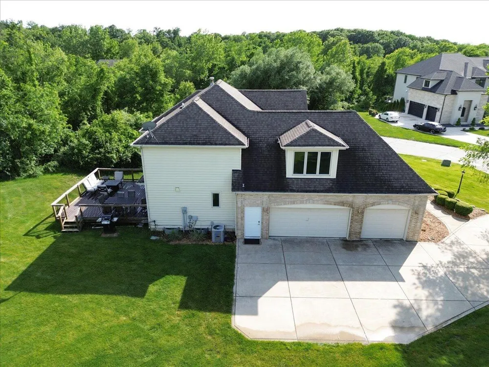 8751 Bridgewater Court Crown Point, IN 46307