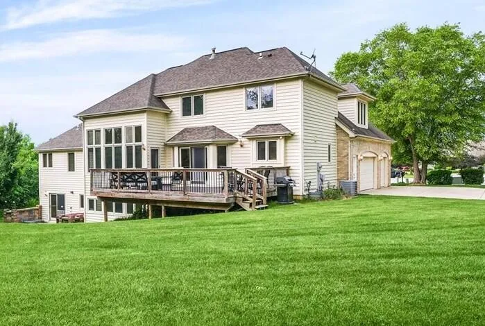 8751 Bridgewater Court Crown Point, IN 46307