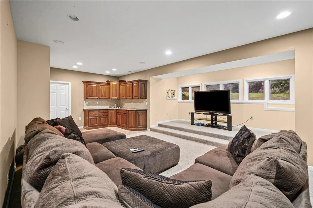 8751 Bridgewater Court Crown Point, IN 46307