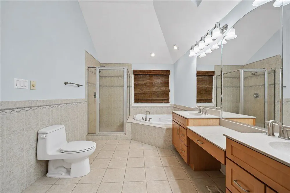 8751 Bridgewater Court Crown Point, IN 46307