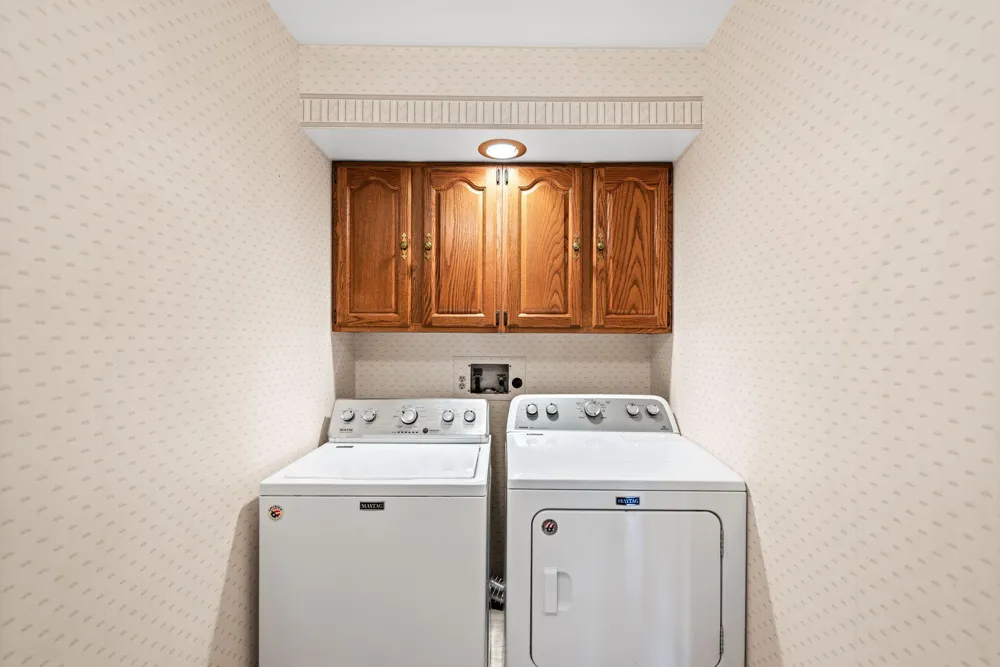2499 Willowwood Avenue Valparaiso, IN 46383