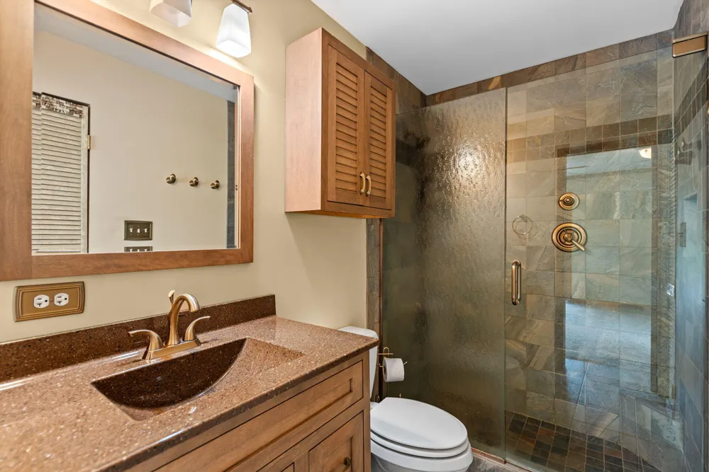 2499 Willowwood Avenue Valparaiso, IN 46383
