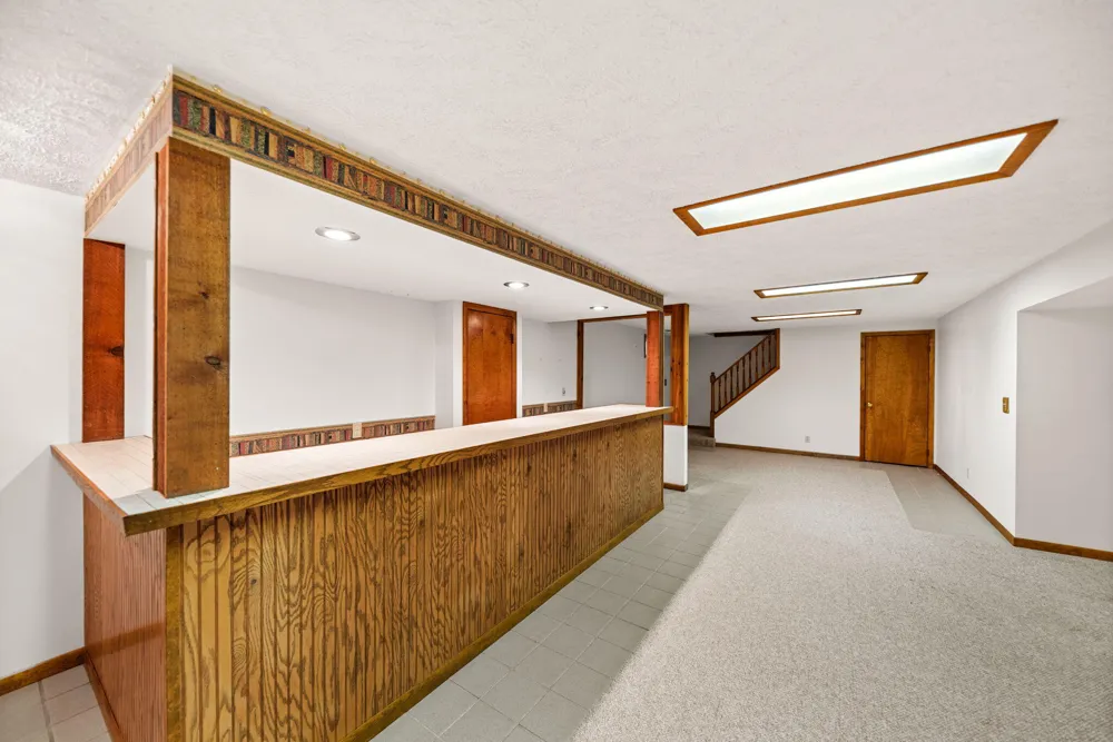 2499 Willowwood Avenue Valparaiso, IN 46383