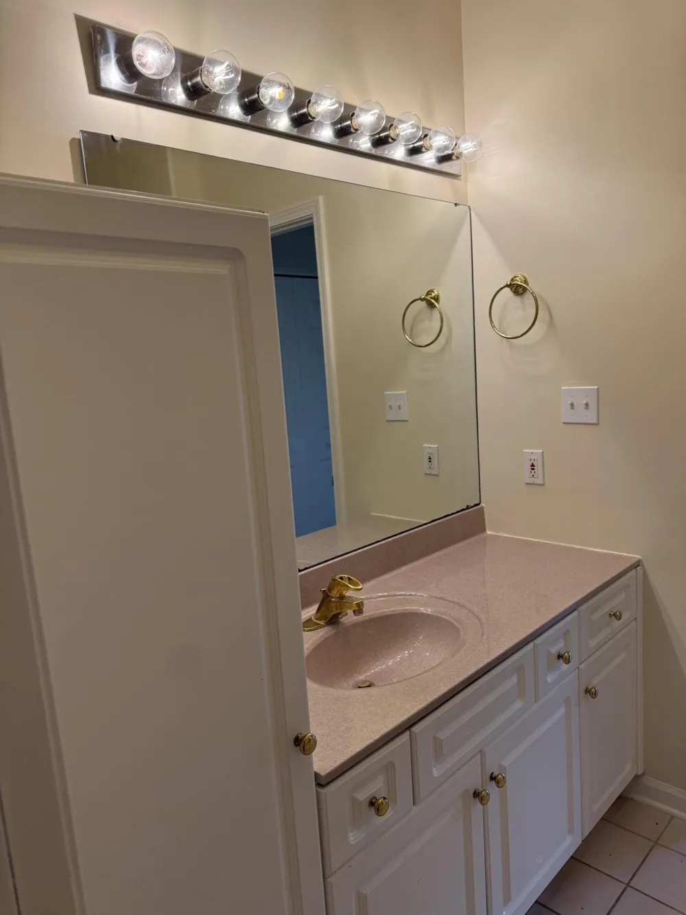 9247 Norris Drive Hobart, IN 46342