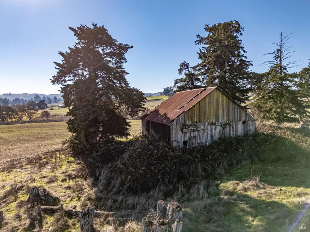 6000 Petersen Road Sebastopol, CA 95472