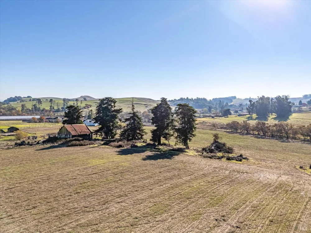 6000 Petersen Road Sebastopol, CA 95472