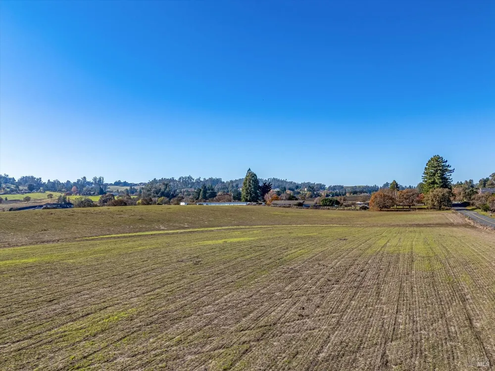6000 Petersen Road Sebastopol, CA 95472