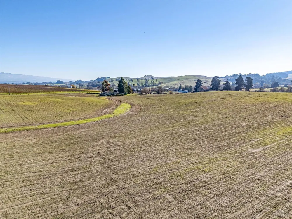6000 Petersen Road Sebastopol, CA 95472