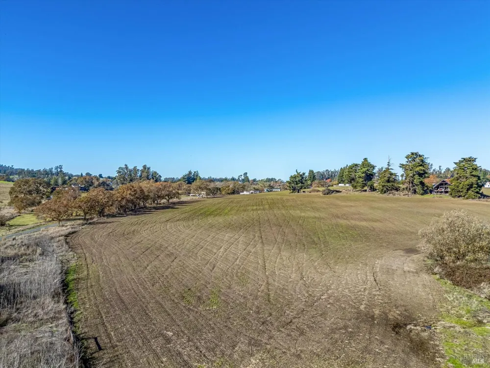 6000 Petersen Road Sebastopol, CA 95472