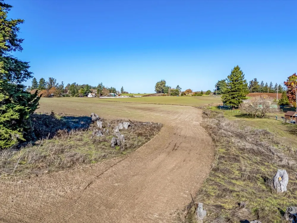 6000 Petersen Road Sebastopol, CA 95472
