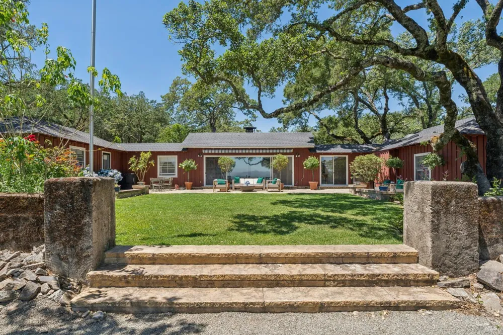 3393 Saint Helena Highway St. Helena, CA 94574