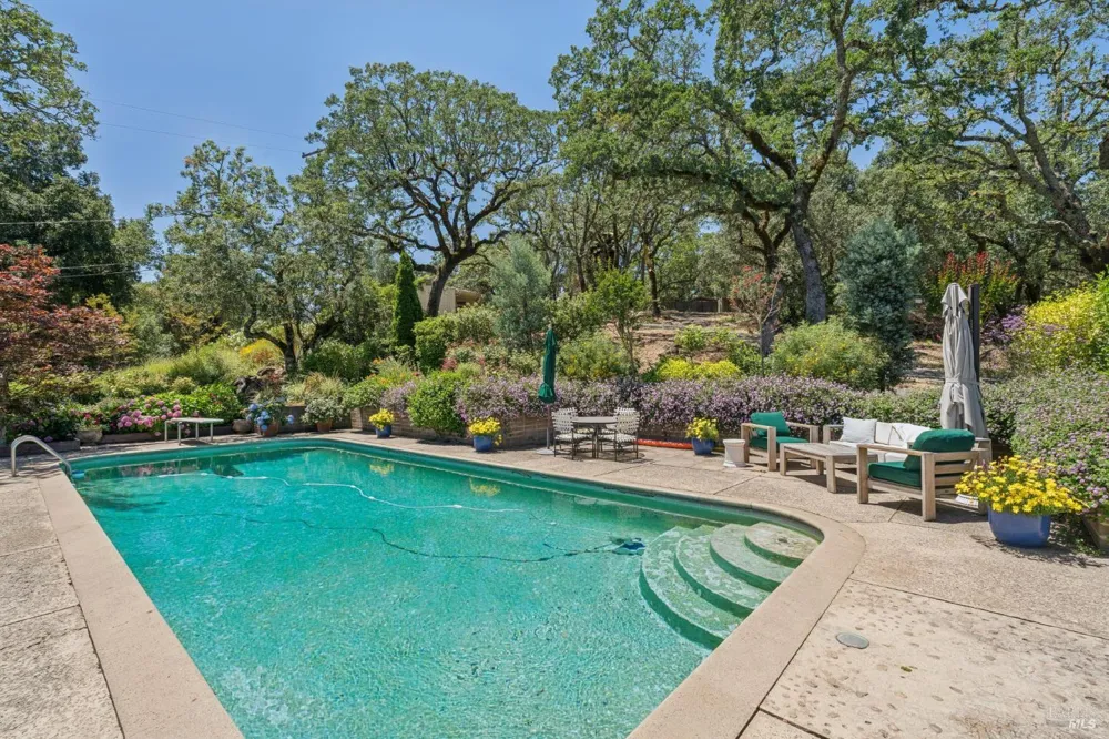 3393 Saint Helena Highway St. Helena, CA 94574