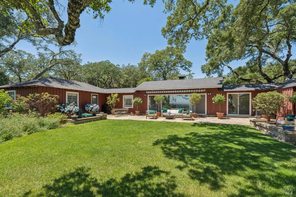 3393 Saint Helena Highway St. Helena, CA 94574