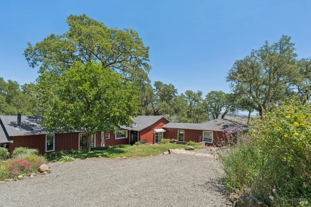 3393 Saint Helena Highway St. Helena, CA 94574