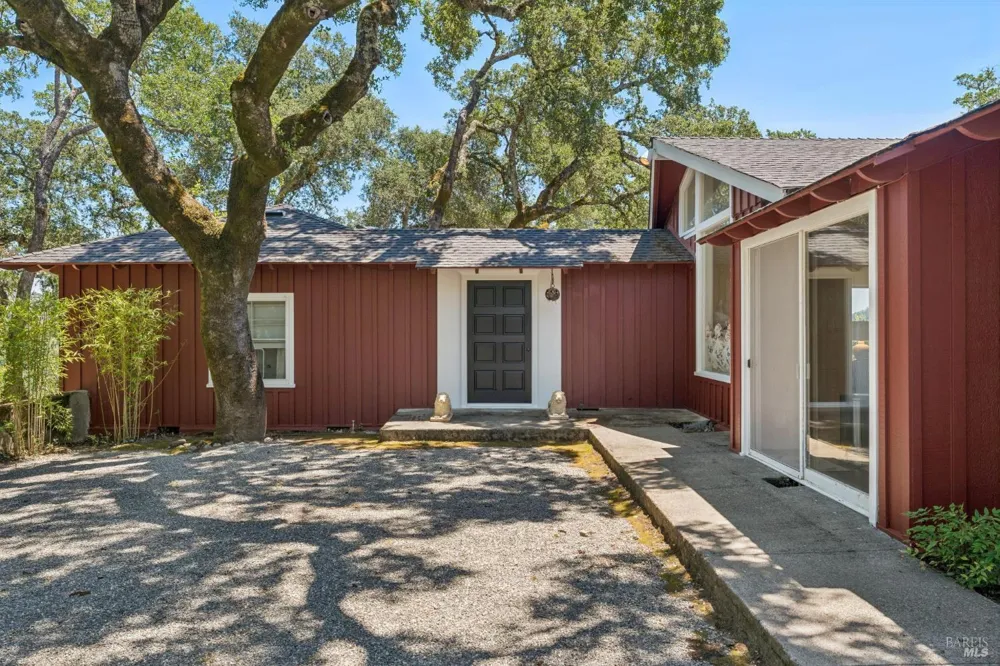 3393 Saint Helena Highway St. Helena, CA 94574
