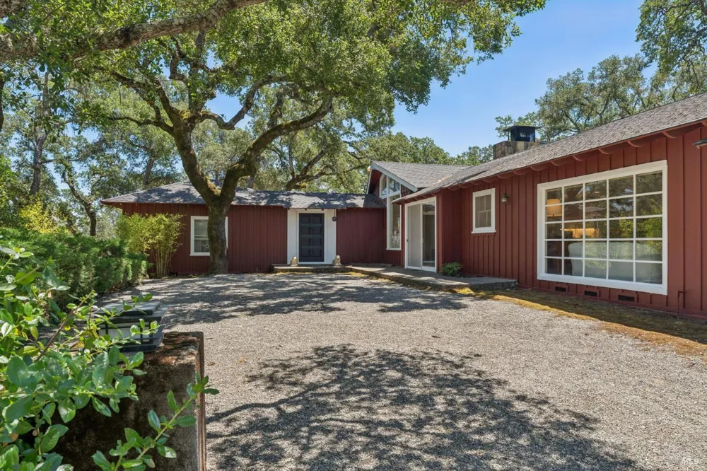 3393 Saint Helena Highway St. Helena, CA 94574
