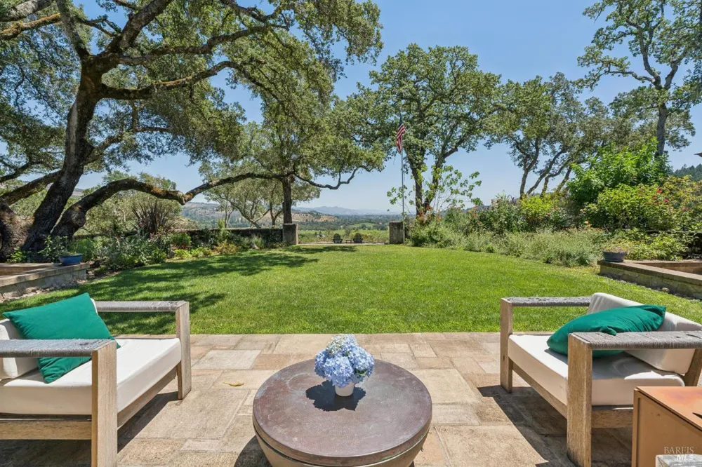 3393 Saint Helena Highway St. Helena, CA 94574