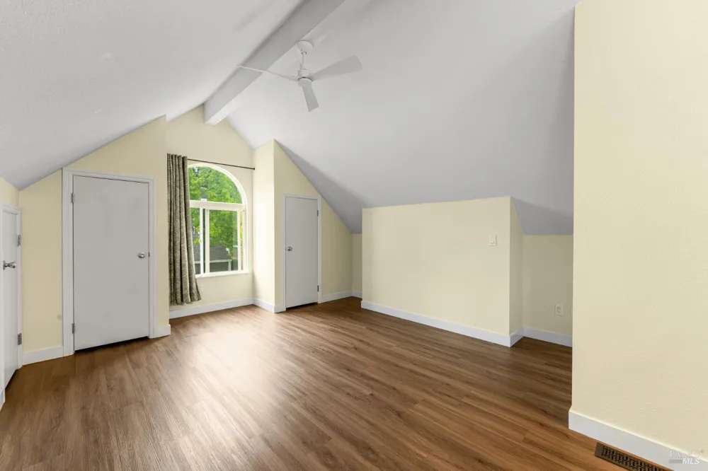 2706 Lakeview Drive Santa Rosa, CA 95405