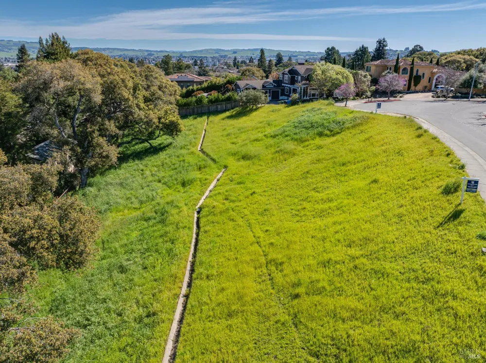 509 Larch Drive Petaluma, CA 94952
