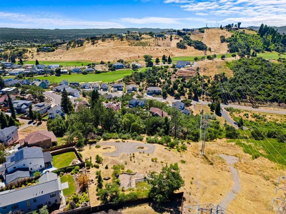3687 Wyndemere Circle Santa Rosa, CA 95403