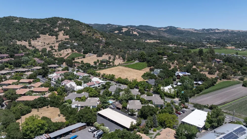 225 2nd Street E ##27 Sonoma, CA 95476