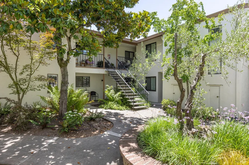 225 2nd Street E ##27 Sonoma, CA 95476
