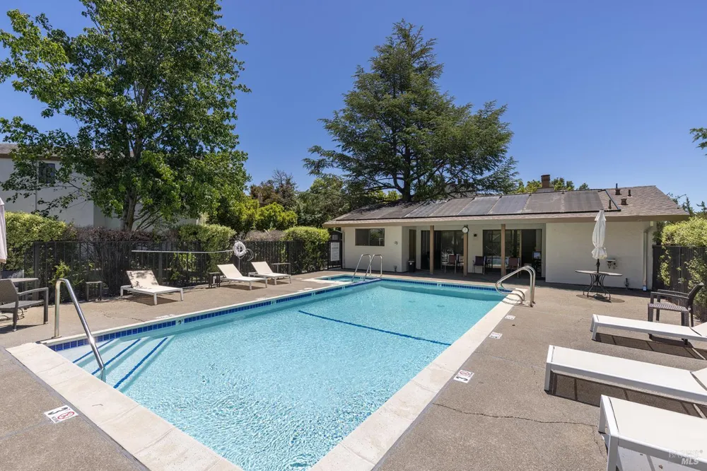 225 2nd Street E ##27 Sonoma, CA 95476