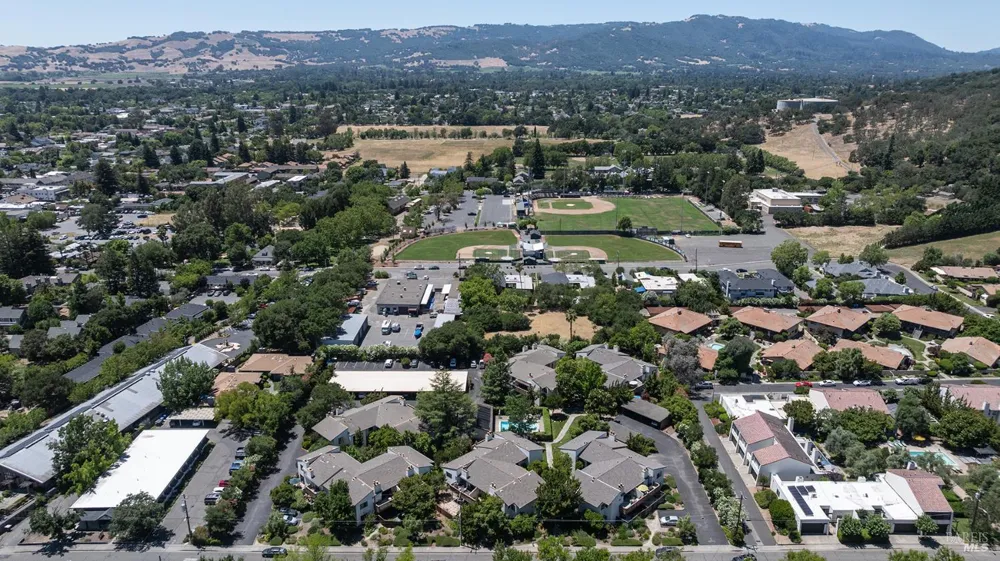 225 2nd Street E ##27 Sonoma, CA 95476