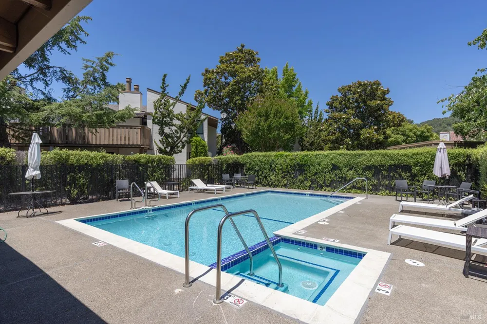 225 2nd Street E ##27 Sonoma, CA 95476