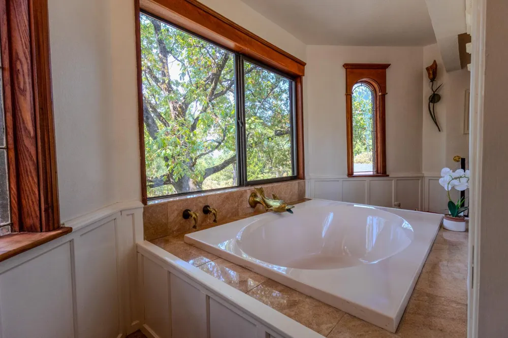 27689 Table Meadow Road Auburn, CA 95602