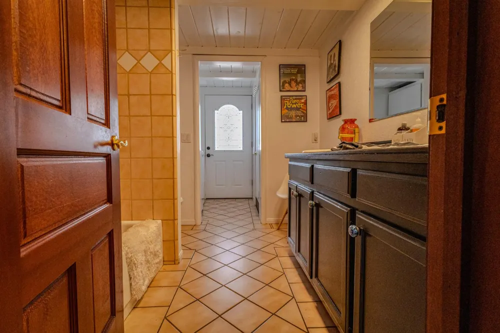 27689 Table Meadow Road Auburn, CA 95602