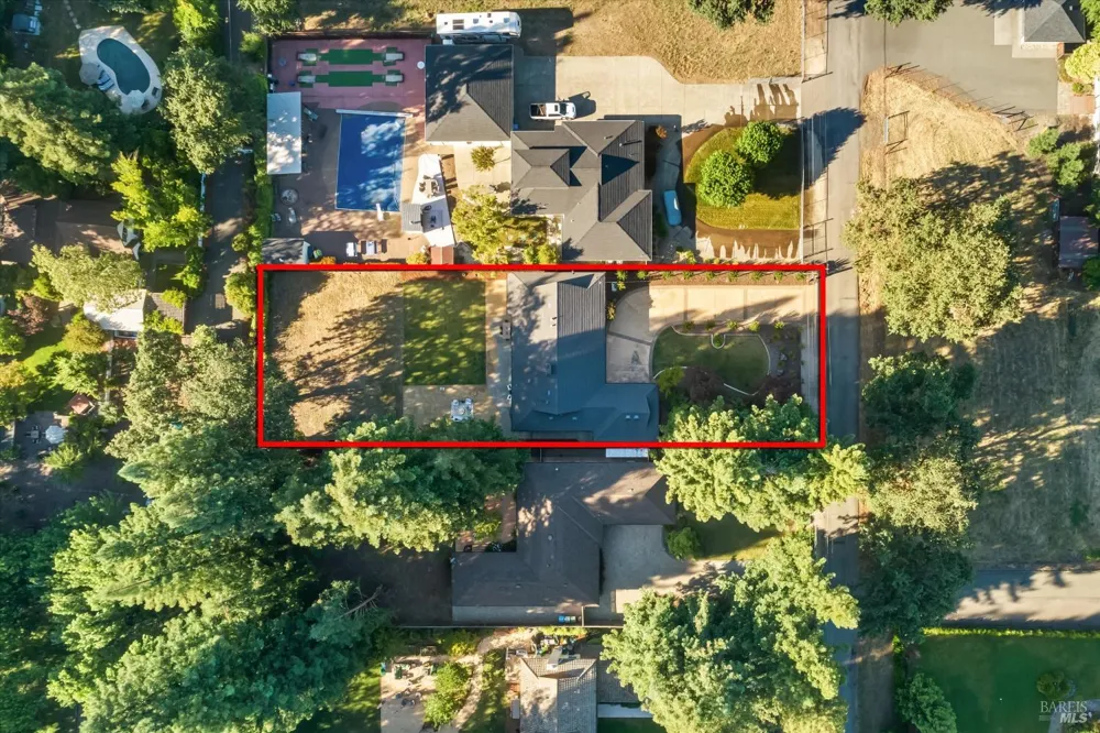 47 Hoff Road Kenwood, CA 95409