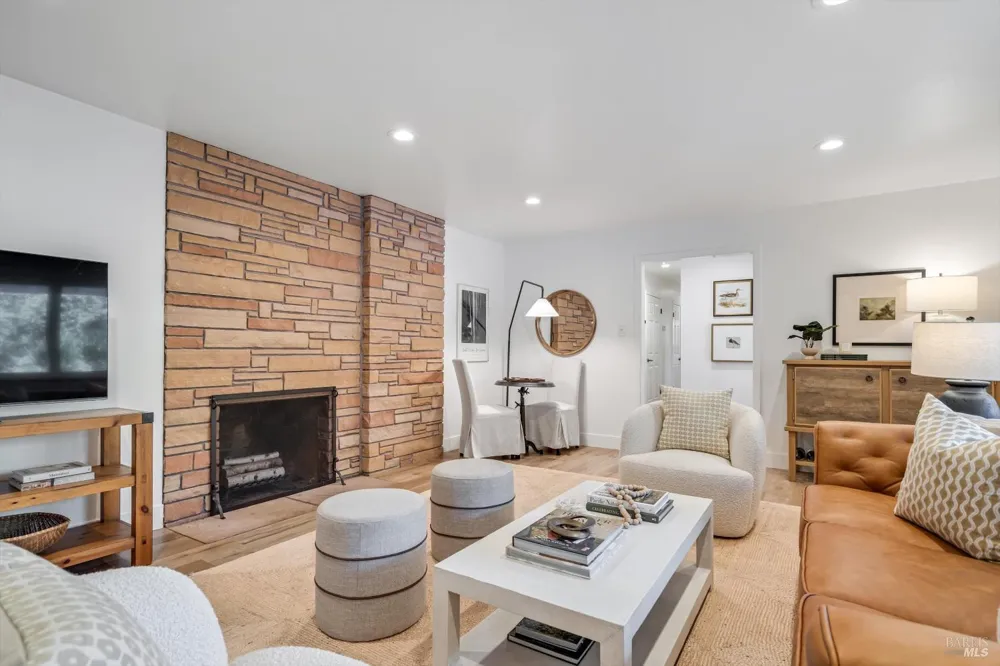 47 Hoff Road Kenwood, CA 95409