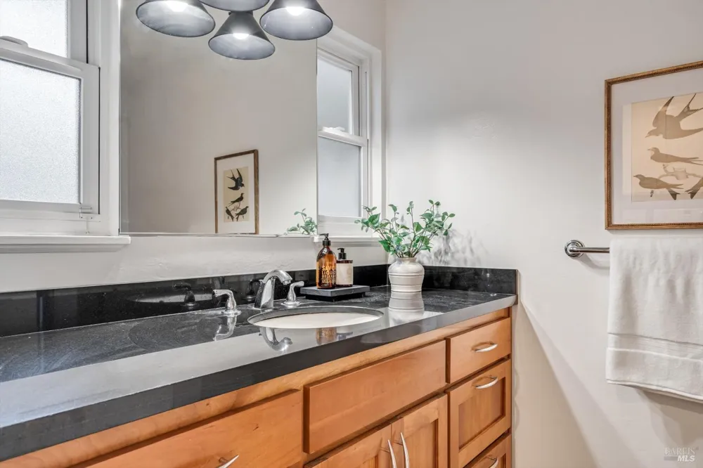 47 Hoff Road Kenwood, CA 95409