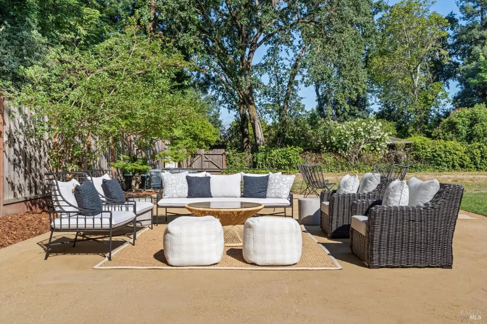 47 Hoff Road Kenwood, CA 95409