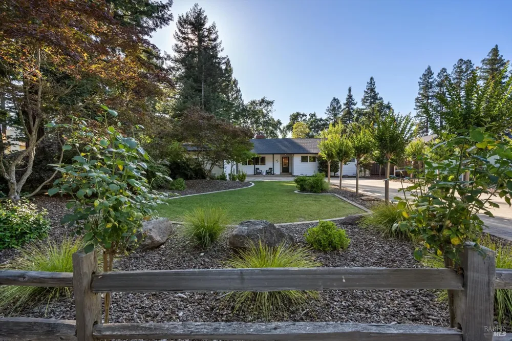 47 Hoff Road Kenwood, CA 95409