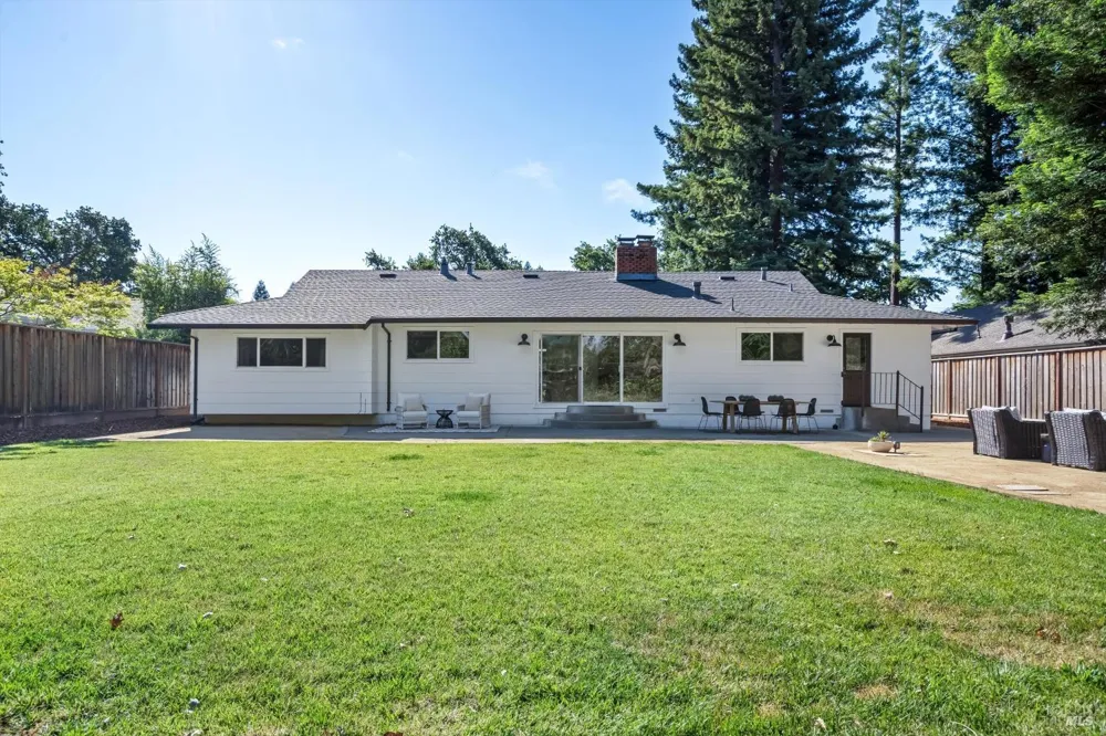 47 Hoff Road Kenwood, CA 95409
