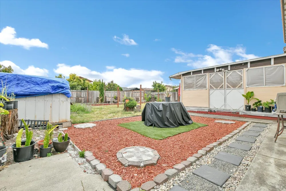 472 Newport Way Vallejo, CA 94589