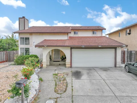 472 Newport Way