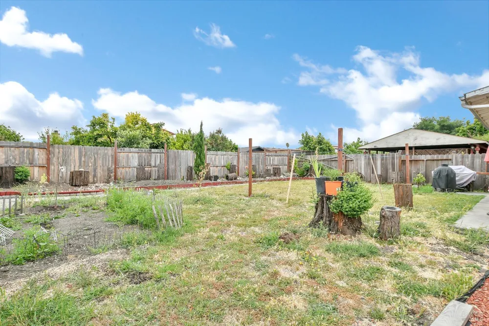 472 Newport Way Vallejo, CA 94589
