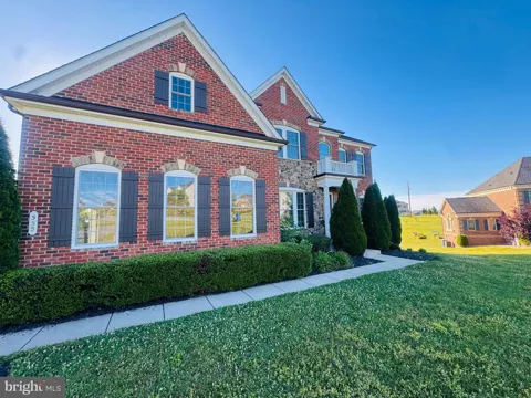 555 PARKLAND ROAD