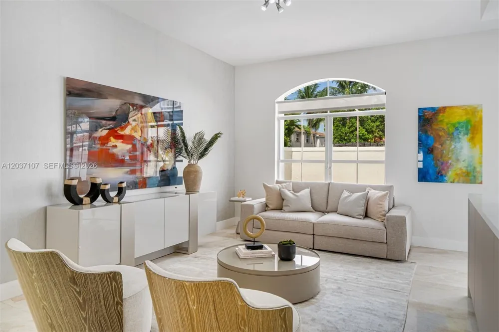 21156 NE 33rd Ave Aventura, FL 33180